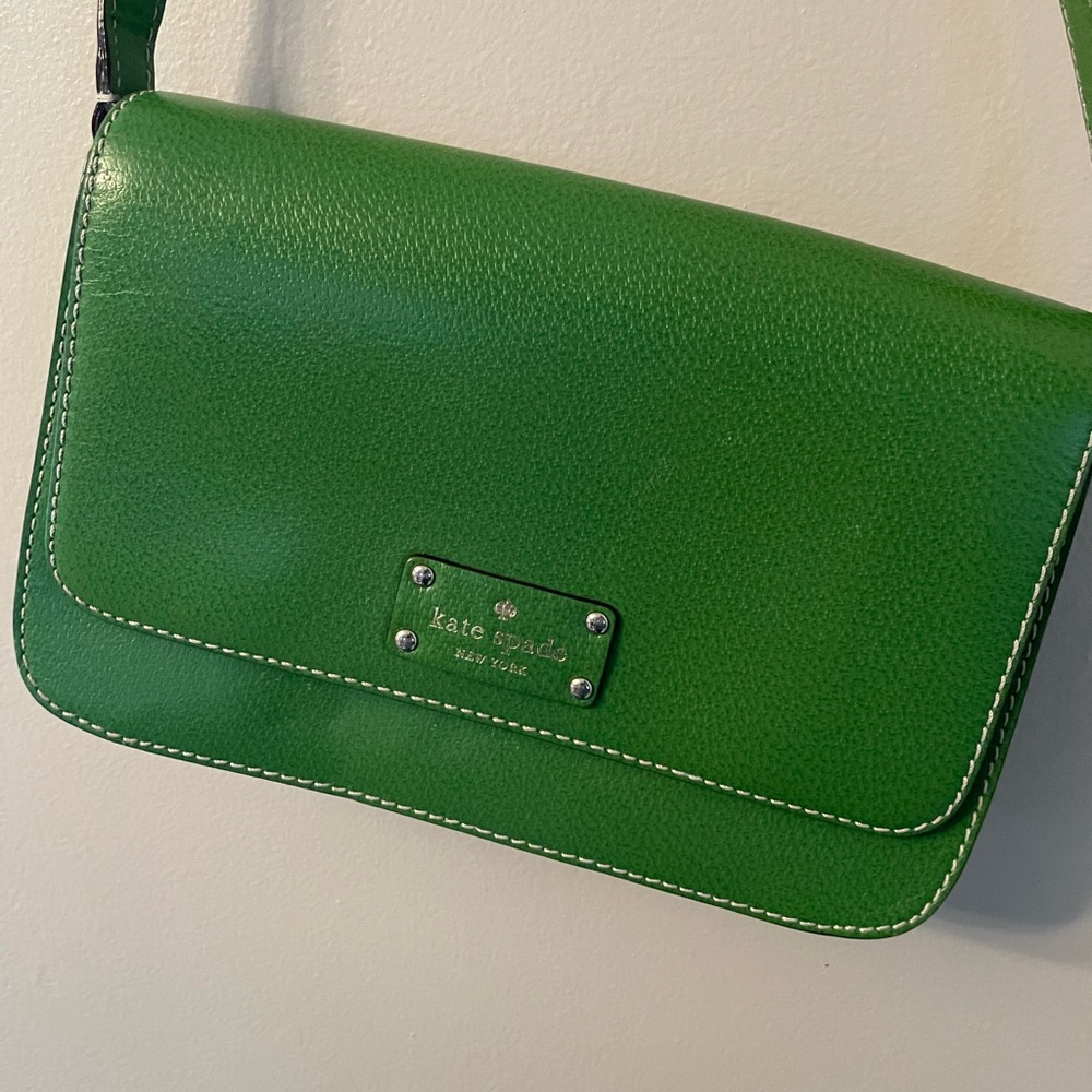 Green Kate spade crossbody bag